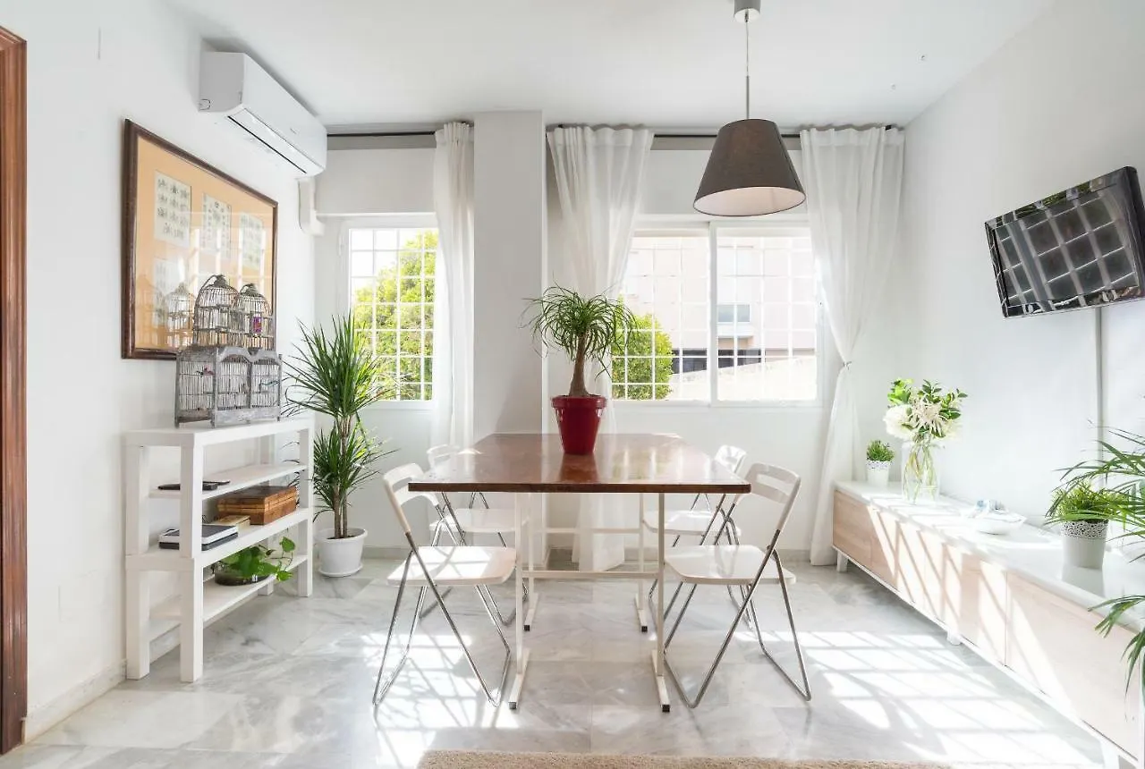 Ambc-Very Quiet Apartment Steps Away From Old Town Malaga